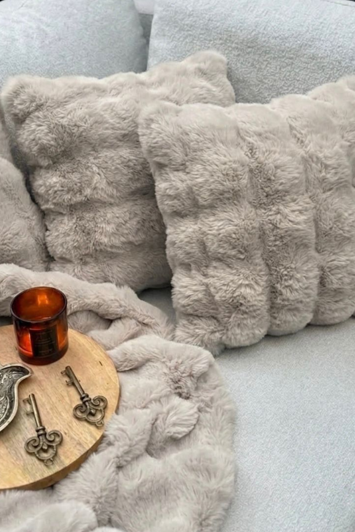 Bubble 2'li Kırlent Kılıfı Peluş Tavşan Tüyü Toz Alerjen Üretmeyen - Dark Bej